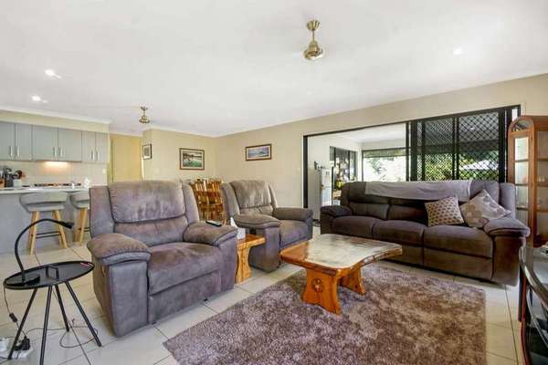 38 Red Ochre St, Redlynch - Thumbnail 7