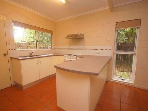 126 Pease Street, Manoora - Thumbnail 2