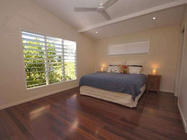 6 Bromell Close, Redlynch - Thumbnail 2