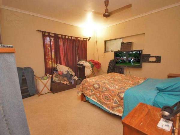 411 McCoombe Street, Mooroobool - Thumbnail 8