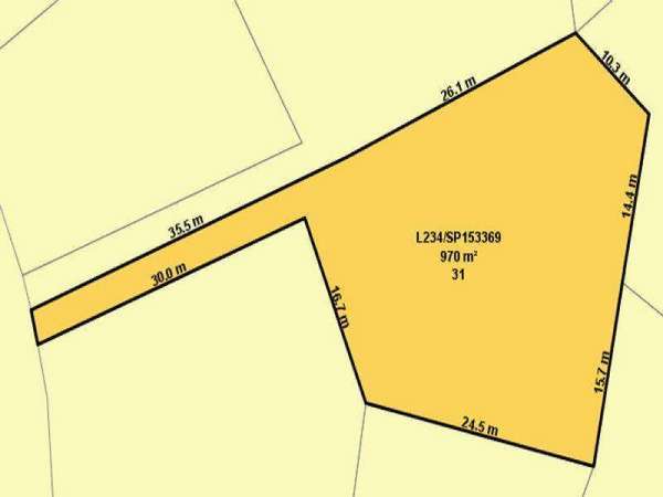 31 William Hickey Street, Redlynch - Thumbnail 2