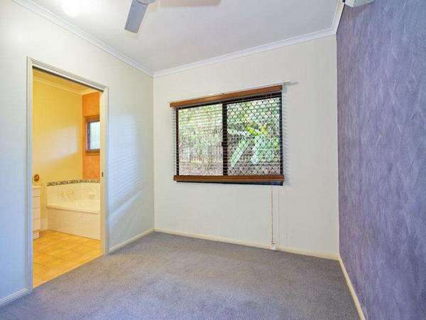 30 Fairley Street, Redlynch - Thumbnail 7