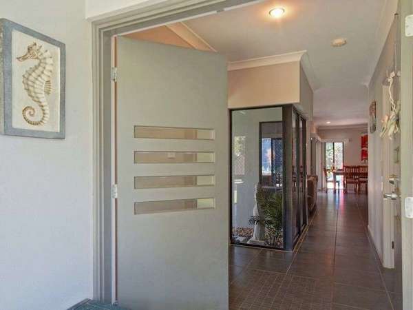55 William Hickey Street, Redlynch - Thumbnail 7