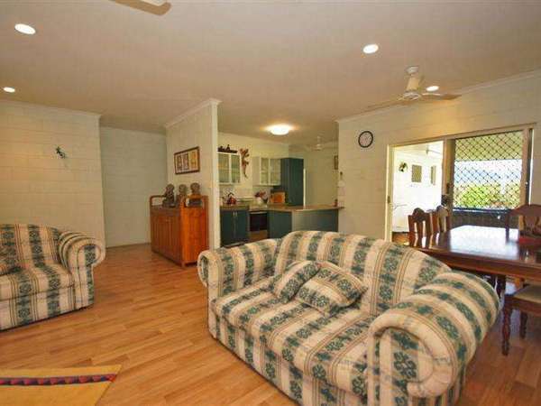 39 Village Terrace, Redlynch - Thumbnail 7