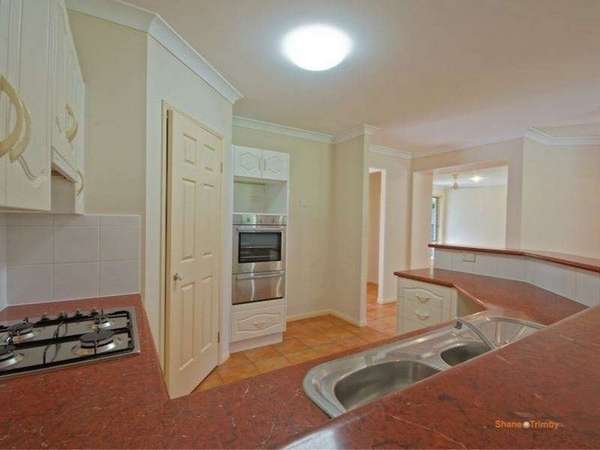 28 Meander Close, Brinsmead - Thumbnail 8