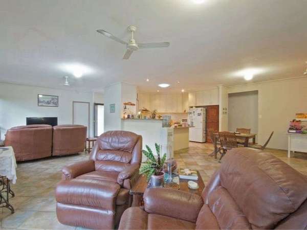 2 Red Ochre St, Redlynch - Thumbnail 5