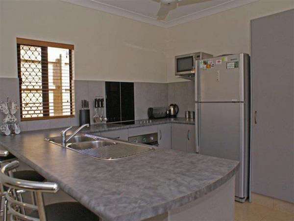 REDLYNCH QLD, 4870, Redlynch - Thumbnail 2