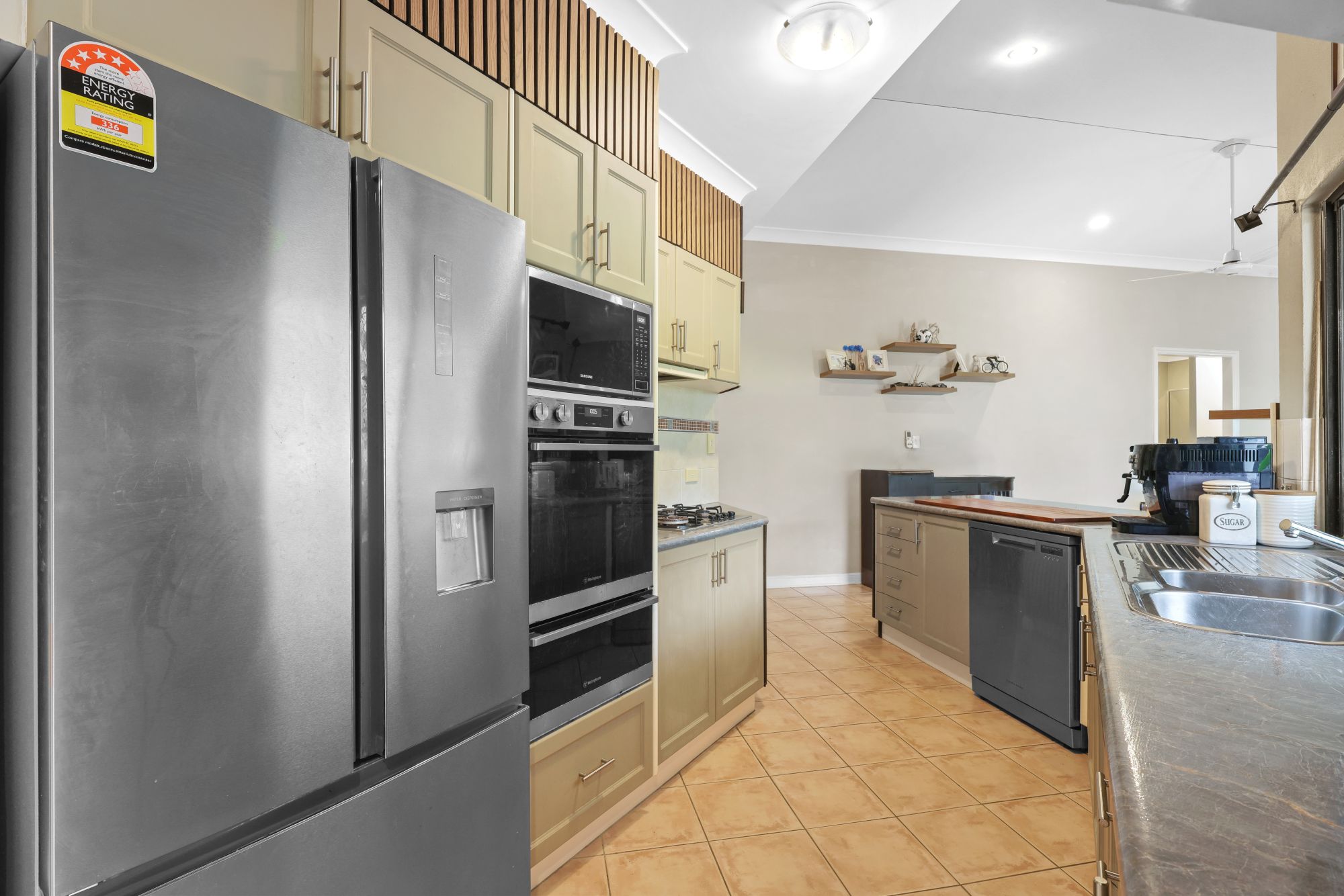 40 Red Ochre Street, Redlynch - Thumbnail 3