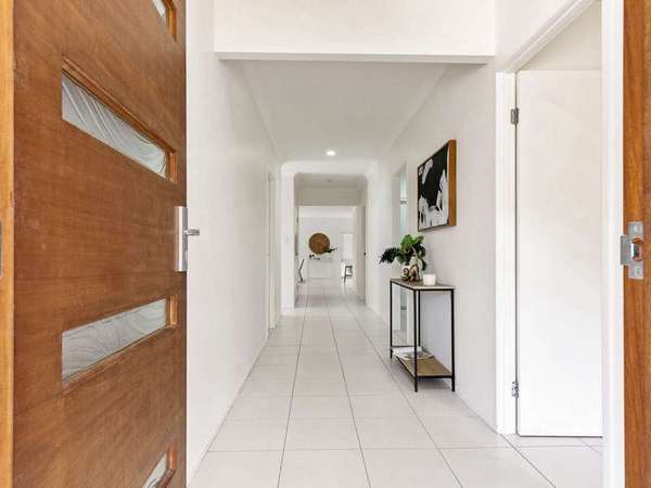 7 Hodkinson Street, Redlynch - Thumbnail 2