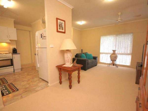 10 Bayu Close, Redlynch - Thumbnail 8
