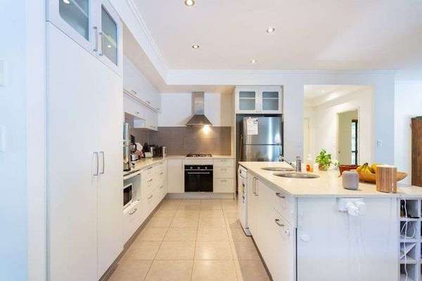 13 John Malcolm St, Redlynch - Thumbnail 2