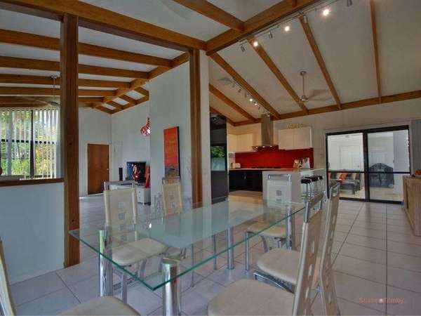 13 Connemara Close, Trinity Beach - Thumbnail 7