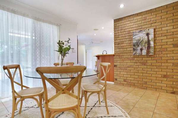 21 Village Terrace, Redlynch - Thumbnail 3