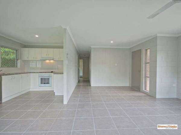 35 Merrybrook St, Freshwater - Thumbnail 6