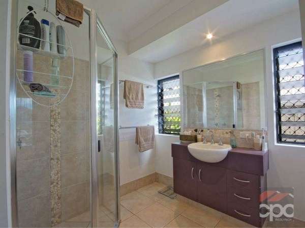8 Ellestree Close, Redlynch - Thumbnail 6