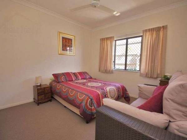 21 Botany Avenue, Redlynch - Thumbnail 5