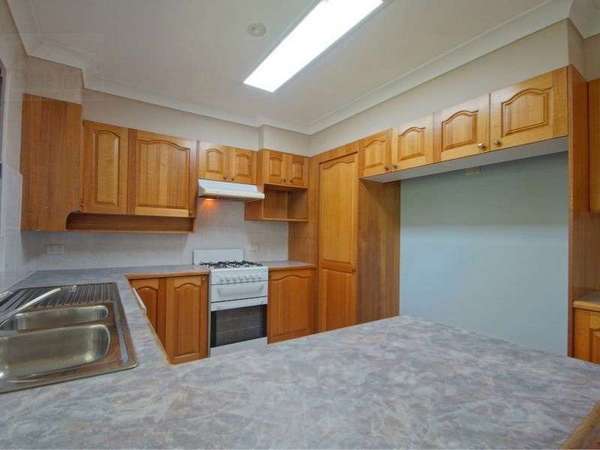 17 Yangoora Street, White Rock - Thumbnail 7
