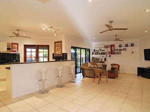 8 Ellestree Close, Redlynch - Thumbnail 8