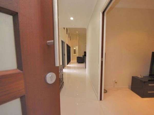 1 Sascha Close, Redlynch - Thumbnail 2