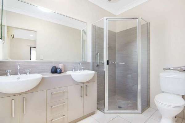 31 Tyrconnell Crescent, Redlynch - Thumbnail 4