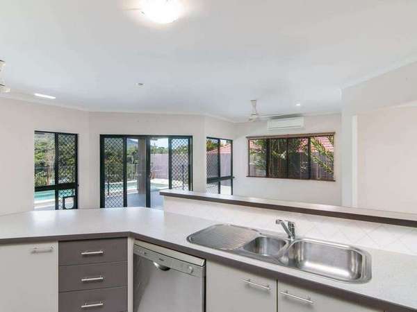 9 Brockhurst Close, Redlynch - Thumbnail 7