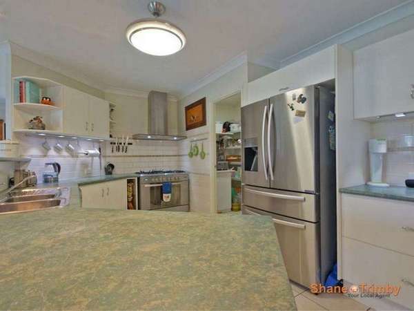 22 John Malcolm St, Redlynch - Thumbnail 8