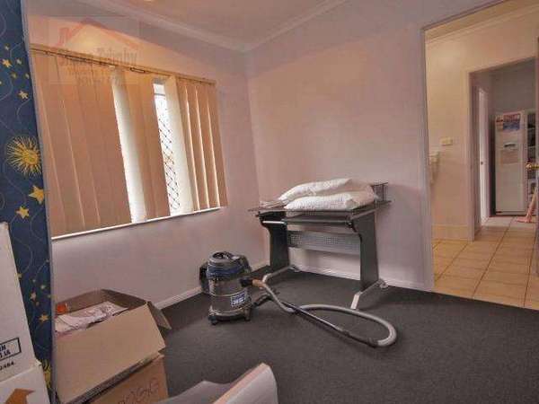 22 Opaline Close, Brinsmead - Thumbnail 8