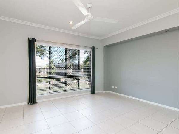 19 Derrick St, Redlynch - Thumbnail 3