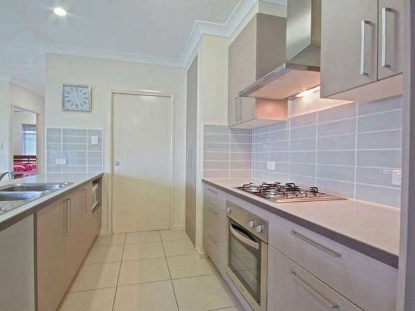 13 Mackerras Street, Redlynch - Thumbnail 8