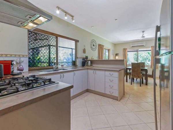 8 Red Ochre St, Redlynch - Thumbnail 8