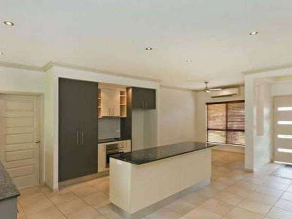8 Lum Jim St, Redlynch - Thumbnail 2