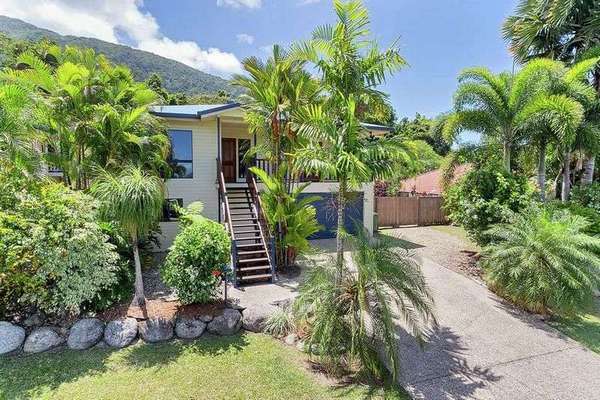 24 Macarthur Close, Palm Cove - Thumbnail 2
