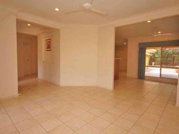 9 William Hickey St, Redlynch - Thumbnail 4