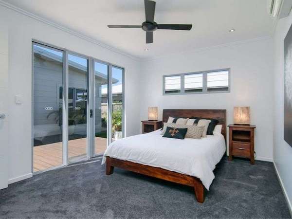 3 Hatch Close, Trinity Beach - Thumbnail 3