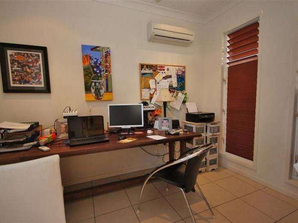 6 Davidson Close, Redlynch - Thumbnail 5
