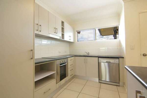 27/1-13 Ernest St, Redlynch - Thumbnail 4