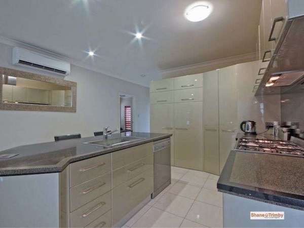 8 Alander Payet Close, Redlynch - Thumbnail 7