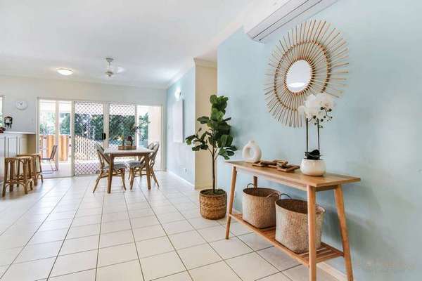 38 Village Terrace, Redlynch - Thumbnail 3