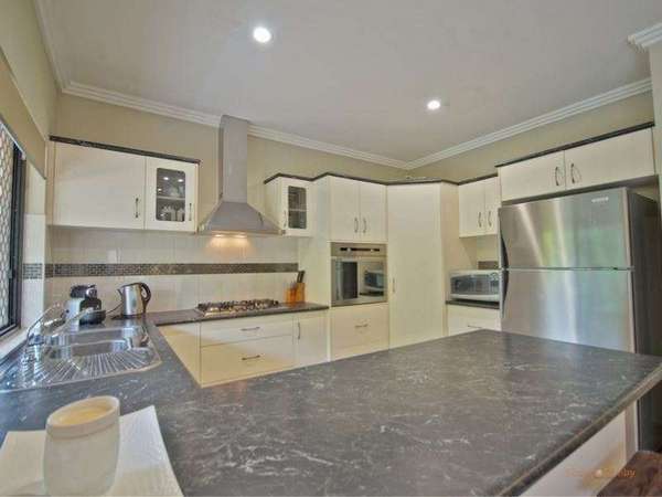 33 Jak Gee St, Redlynch - Thumbnail 2