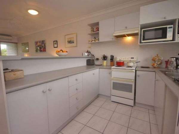 21-25 Givens St, Westcourt - Thumbnail 2