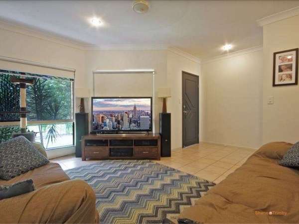 38 William Hickey St, Redlynch - Thumbnail 2