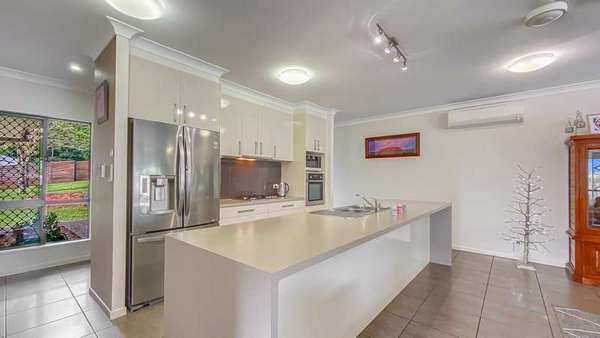 34 Willoughby Close, Redlynch - Thumbnail 6
