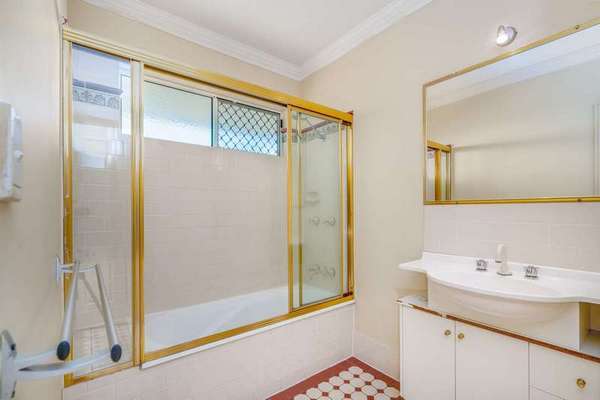 40 Village Terrace, Redlynch - Thumbnail 8