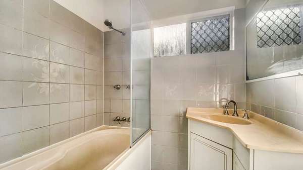 156 Loridan Drive, Brinsmead - Thumbnail 7