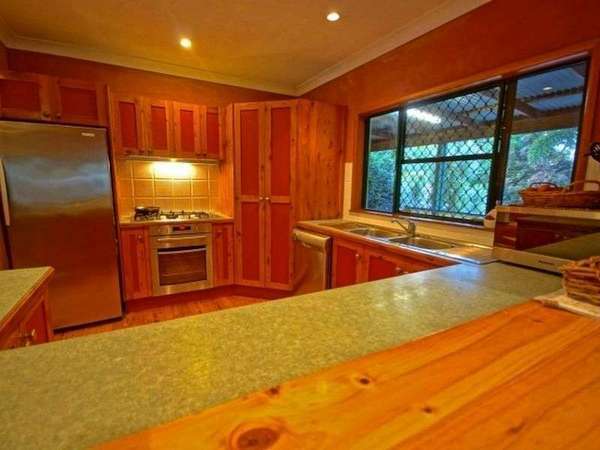 8 Jasmine Street, Redlynch - Thumbnail 7