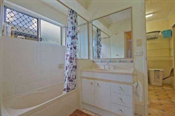 41 Gamburra Drive, Redlynch - Thumbnail 6
