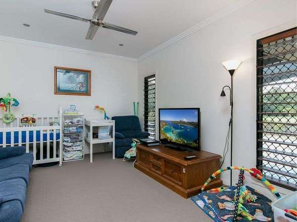 8 Kehone St, Redlynch - Thumbnail 6