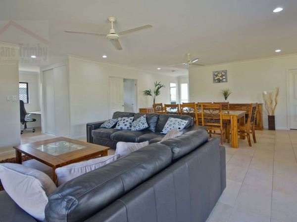 16 Sandridge Way, Trinity Park - Thumbnail 8