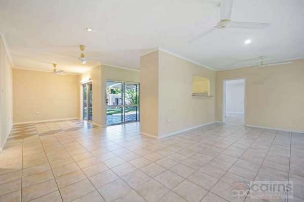 12 Windsor Close, Brinsmead - Thumbnail 3