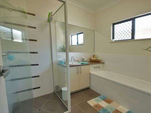 21 Botany Avenue, Redlynch - Thumbnail 7